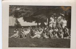 PHOTO-ORIGINALE- 69- CREPIEUX-LA-PAPE LA COLONIE AU PARC 1948 - Plaatsen