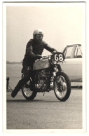 Fotografie Motorrad Trumph, Coffee Racer Mit Startnummer 68  - Automobiles