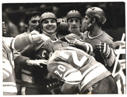 Fotografie Eishockey-Weltmeisterschaft, Russland Vs Tschechoslowakei In Düsseldorf  - Deportes