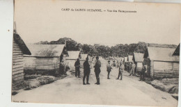 Sainte Suzanne 25    Carte Non Circulée  Le Camp Vue Des Baraquements Et Route Tres Animée - Andere & Zonder Classificatie