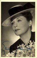 CPA Schauspielerin Und Sängerin Zarah Leander, Portrait, Blumenstrauß, Hut - Schauspieler