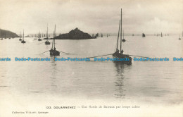 R632955 Douarnenez. Une Sortie De Bateaux Par Temps Calme. Villard - Welt