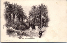ALGERIE BISKRA Sous Les Palmiers  - Biskra