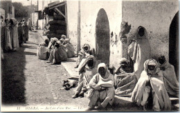 ALGERIE BISKRA Au Coin D'une Rue  - Biskra