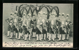 AK Volkstänzer Kronengruppe, Schäfflertanz In München  - Baile