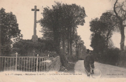 Mezières (35 - Ille Et Vilaine) Le Calvaire Et Route De Saint Jean - Other & Unclassified