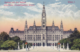 Austria PPC Wien Rathhaus Mit Den Statuen Historischer Persönlichkeiten Wien's FELDPOST 1917 DRESDEN (4 Scans) - Sonstige & Ohne Zuordnung