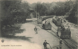 LA MACHINE - Gare De Classement. - Estaciones Con Trenes