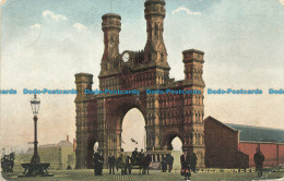 R632380 Dundee. Royal Arch. The National Series - World