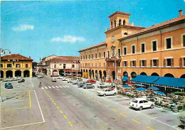 Italie - Cervia - Place Garibaldi - CPM - Voir Scans Recto-Verso - Autres & Non Classés