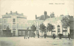 58 - Cosne Cours Sur Loire - Place De La Gare - Animée - Correspondance - CPA - Oblitération De 1905 - Voir Scans Recto- - Cosne Cours Sur Loire