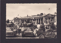 CPSM Libération De Paris WWII Anti Allemagne Nazi Voir Scan Du Dos Char D'assaut Tank Jeep - Andere & Zonder Classificatie