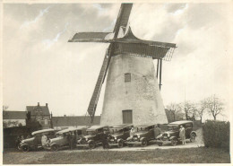 240524A - PHOTO BELGE ROBERT BOURDON Bruxelles - Moulin à Vent Présentation Automobile FORD - Autres & Non Classés