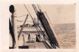 Petite Photo - 1922 - A Bord Du Paquebot SS TADLA ( Compagnie Paquet ) Croisiere Marseille - Constantinople - Schiffe