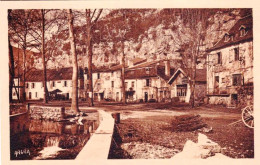 46 - Lot  -     CABRERETS -  Place De La Poste - Le Communal - Other & Unclassified