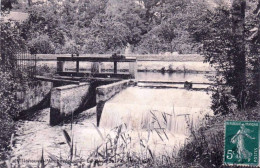 89 - Yonne -  VILLENEUVE L'ARCHEVEQUE - Le Déversoir Du Moulin - Villeneuve-l'Archevêque