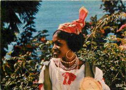 Martinique - Folklore Antillais - Danseuse Du Groupe Folklorique Loulou Boislaville - Femmes - CPM - Voir Scans Recto-Ve - Andere & Zonder Classificatie