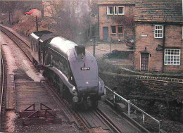 Trains - Trains - Keighley And Worth Valley Railway - LNER 4-6-2 No. 60009 Union Of South Africa Was Expected To Call In - Eisenbahnen