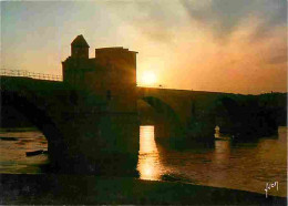 84 - Avignon - Coucher De Soleil Sur Le Pont Saint Bénezet - CPM - Voir Scans Recto-Verso - Avignon