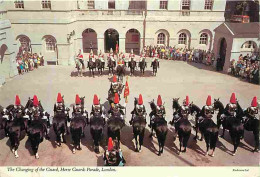 Animaux - Chevaux - Londres - London - The Changing Of The Guard - Horse Guards Parade - Flamme Postale - CPM - Voir Sca - Chevaux