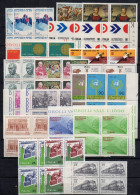 PAG44 - ITALIA , Avanzata Collezione In QUARTINA  Delle Emissioni Del 1970 *** MNH . - 1961-70: Mint/hinged