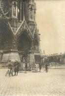 240524A - PHOTO ANCIENNE MILITARIA 14 18 WW1 - Guerre Protection Notre Dame De Paris Militaire Manteau Fourrure Vélo - War, Military