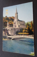 Lourdes - La Basilique, Le Gave Et Les Nouveaux Ponts - Ed. A. Doucet, Lourdes - Lourdes