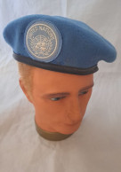 Béret Bleu De L'ONU UNITED NATIONS - Headpieces, Headdresses