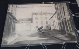 Cartes   Postale   N 63 St LAURENT SUR SEVRE  La Place Et L Entrée Du Pensionnat - Autres & Non Classés