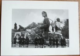 NANTES JUILLET 1998 LE RETOUR DU GEANT ROYAL DE LUXE ET LE PETIT GEANT - Nantes