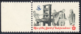 !a! USA Sc# 1476 MNH SINGLE W/ Left Margin - Bicentennial: Pamphleteer - Ongebruikt