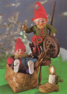 WEIHNACHTSMANN SANTA CLAUS Neujahr Weihnachten GNOME Vintage Ansichtskarte Postkarte CPSM #PAY503.A - Kerstman