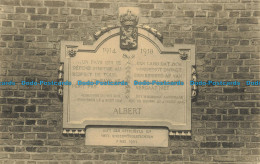 R633722 Albert. A. Brusselle. Ern. Nels Thill - World