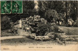 CPA MANTES-la-JOLIE Ile Aux Dames (1411549) - Mantes La Jolie