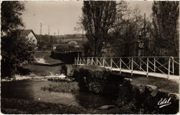 CPA BEYNES La Mauldre Au Pont Barra (1411477) - Beynes