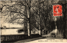 CPA MANTES-la-JOLIE L'Ile Aux Dames Et La Seine (1412173) - Mantes La Jolie