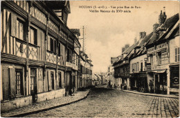 CPA HOUDAN Vue Prise Rue De Paris - Vieilles Maisons (1411972) - Houdan