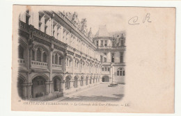 60 . Pierrefonds . Le  Château . La Colonnade De La Cour D'Honneur - Pierrefonds