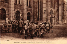 CPA ELANCOURT Orphelinat De L'Assomption - La Recreation (1412269) - Elancourt