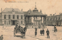 CPA Rosendael-La Place De La Mairie-93    L2945 - Other & Unclassified