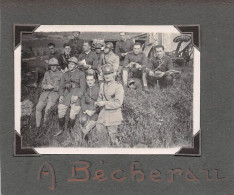 78 BÉCHAREAU Années 1930 - Photo Originale D'un Groupe De Militaires En Manouvres - War, Military