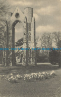 R634825 Walsingham. East Window Of The Old Priory Church. Greenhoe Press - Monde