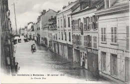 77  MONTEREAU - Inondations 1910 - Grande Rue - Montereau