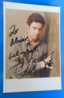 AUTOGRAPHE DE CARLOS BERNARD SUR CARTE SOUPLE - Actores Y Comediantes 