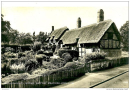 Stratfort Upon Avon. Shottery, Anne Hathaway's Cottage. - Stratford Upon Avon