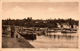 N°3585 W -cpa La Hisse -écluse De Livet -péniche -pêcheur- - Sonstige & Ohne Zuordnung