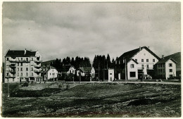 38 - B10713CPSM - VILLARD DE LANS - Station Des Cars, Rotonde - D.HUILLIER - Très Bon état - ISERE - Villard-de-Lans