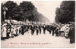 3 - B25170CPA - MOULINS - Retour De La Revue Du 14 Juillet - Parfait état - ALLIER - Moulins