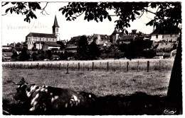 3 - B25142CPSM - VARENNES SUR ALLIER - Vue Générale - Vache Au Repos - Bon état - ALLIER - Autres & Non Classés