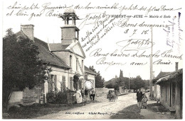 10 - T24972CPA - NOGENT SUR AUBE - MAIRIE Et ECOLE - Très Bon état - AUBE - Sonstige & Ohne Zuordnung